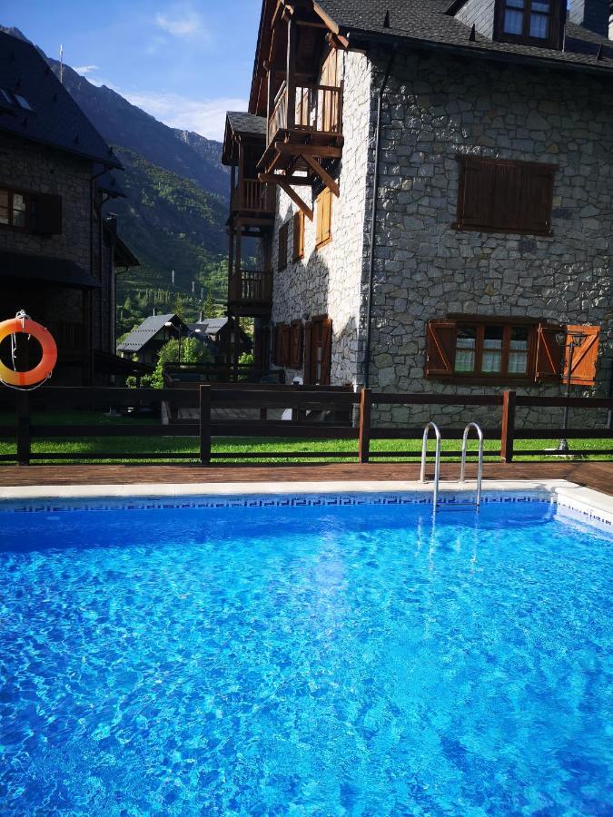 Residencial Valle De Benasque Εξωτερικό φωτογραφία